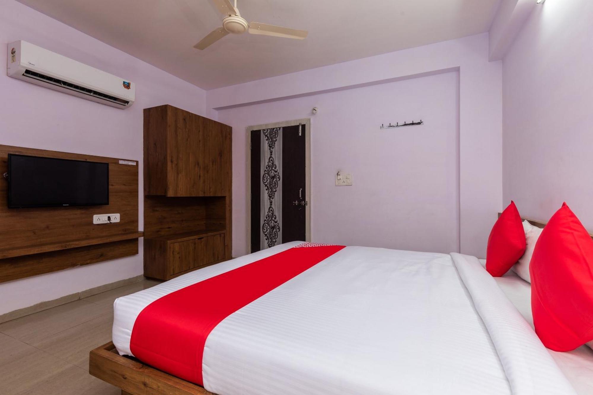 Collection O Prince Palace Ratlam Bagian luar foto