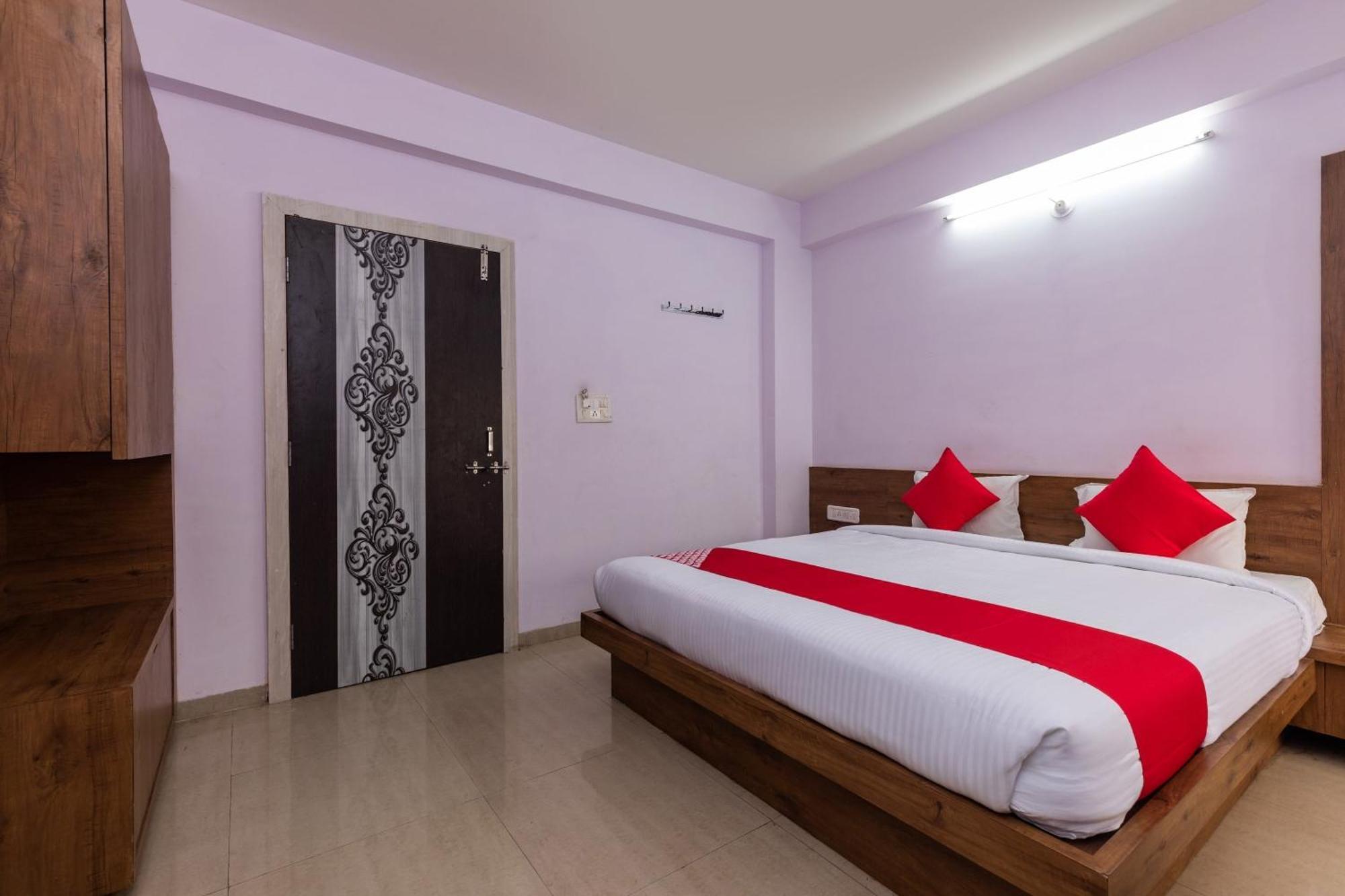 Collection O Prince Palace Ratlam Bagian luar foto